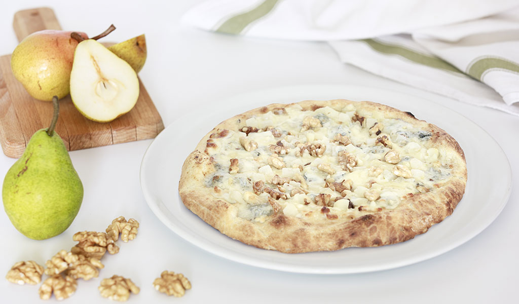 pizza 4 formaggi pere e noci